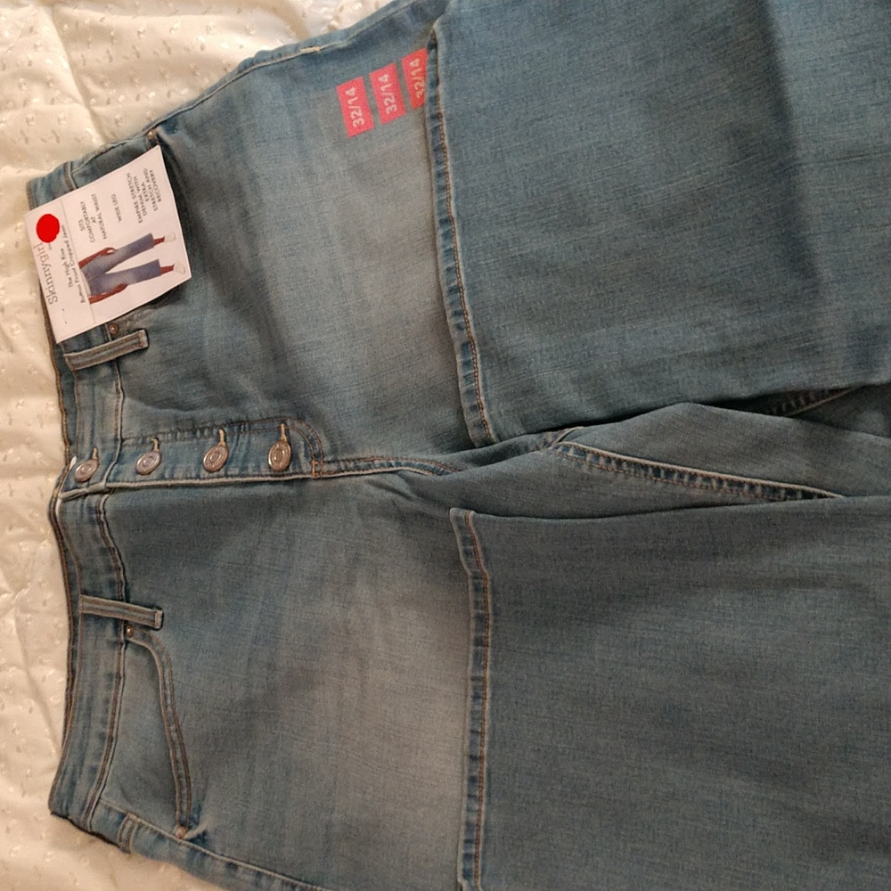 Women's Skinny Girl The High Rise Button Front Cropped Jean